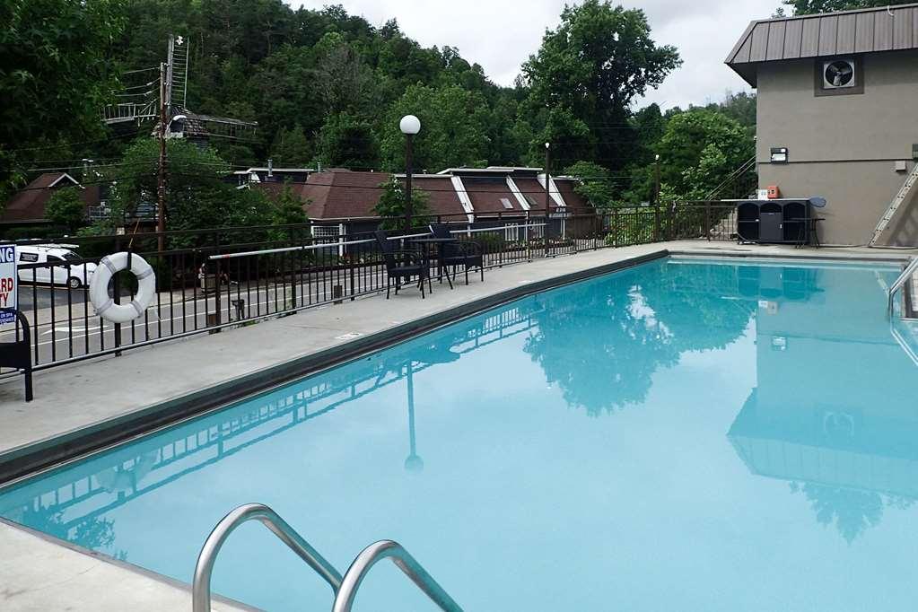Clarion Pointe Downtown Gatlinburg Hotel Instalações foto