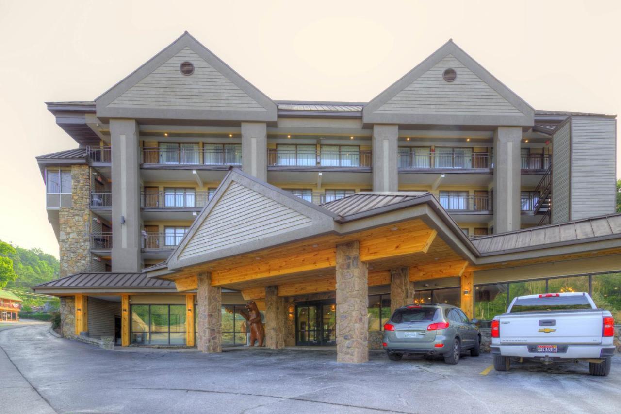 Clarion Pointe Downtown Gatlinburg Hotel Exterior foto