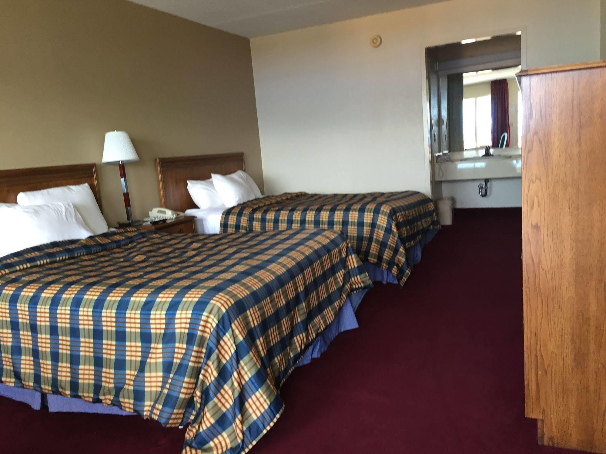 Clarion Pointe Downtown Gatlinburg Hotel Exterior foto